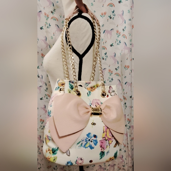 Y2K Betsey Johnson Hopelessly Romantic Vegan Floral Bee Butterfly Bucket Purse - Picture 2 of 10